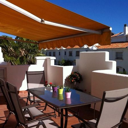 Apartamento en Torremolinos con piscina Bagian luar foto