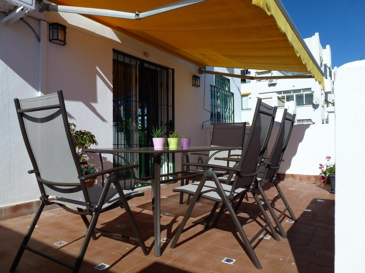 Apartamento en Torremolinos con piscina Bagian luar foto